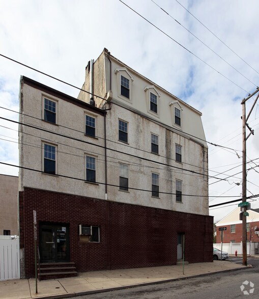 1300-1302 S 4th St, Philadelphia, PA à vendre - Photo de l’immeuble – Image 3 sur 3
