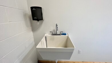 17124 S Western Ave, Gardena, CA à louer Photo intérieure– Image 2 sur 4