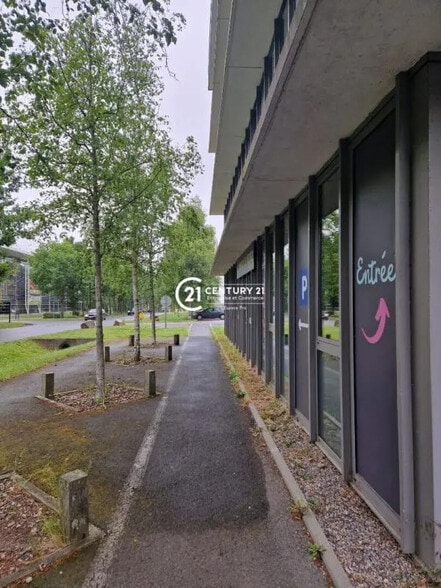 Bureau dans Caen à vendre - Photo de l’immeuble – Image 2 sur 2