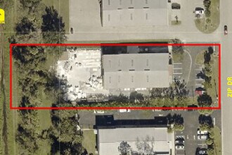 5660 Zip Dr, Fort Myers, FL à louer Aérien– Image 2 sur 4