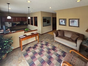 11330-11334 86th Ave N, Maple Grove, MN à louer Photo intérieure– Image 1 sur 10