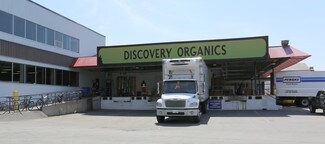 Plus de détails pour 880 Malkin Ave, Vancouver, BC - Industriel/Logistique à louer