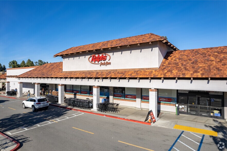 25830-25960 McBean Pky, Valencia, CA à louer - Photo de l’immeuble – Image 2 sur 17