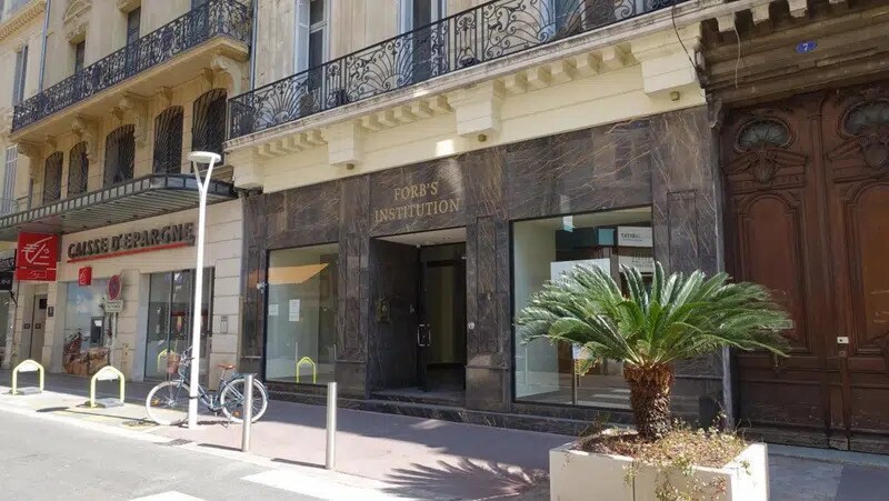 Local commercial dans Cannes à louer - Photo de l’immeuble – Image 2 sur 9
