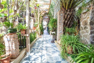 Plus de détails pour Local commercial à vendre