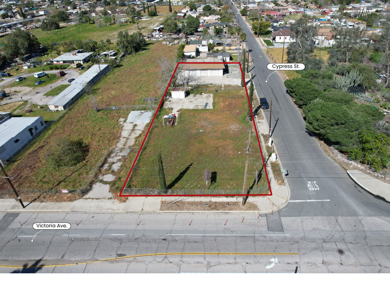 7712 Victoria Ave, Highland, CA à vendre - Photo de l’immeuble – Image 2 sur 3