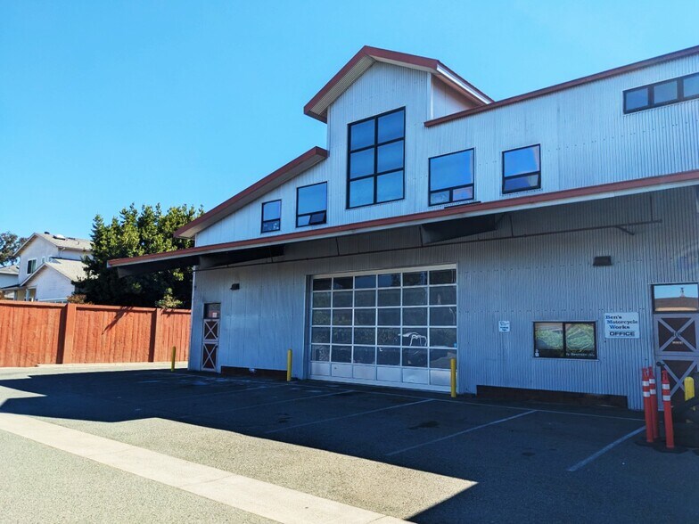 80 Airport Blvd, Freedom, CA à louer - Photo de l’immeuble – Image 3 sur 8