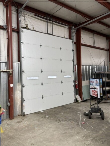 111 US-206, Raritan, NJ à louer - Photo de l’immeuble – Image 3 sur 5