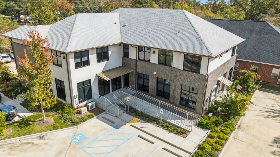 1540 W Causeway Approach, Mandeville, LA à vendre - Photo de l’immeuble – Image 3 sur 6