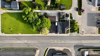 Plus de détails pour 308 E South St, Plano, IL - Bureau à vendre