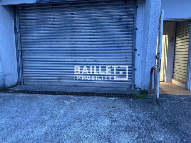 Plus de détails pour Industriel/Logistique à louer