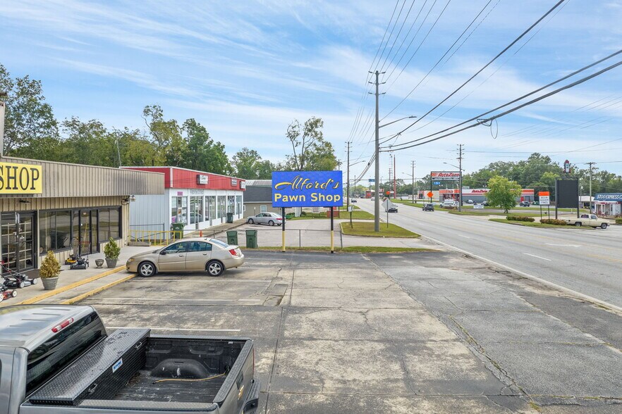 1801 S Broad Ave, Lanett, AL à vendre - Photo de l’immeuble – Image 3 sur 30