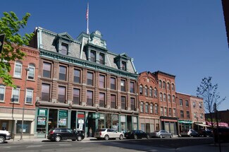 Plus de détails pour 169 High St, Holyoke, MA - Logement à vendre