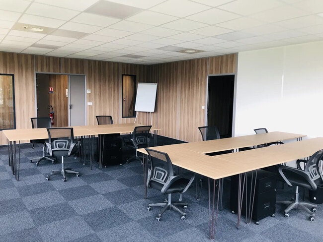 Plus de détails pour 2 Impasse Serge Reggiani, Saint-Herblain - Coworking à louer