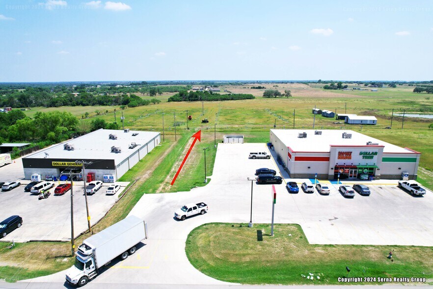 850 W Main St, Yorktown, TX à vendre - Photo de l’immeuble – Image 2 sur 14
