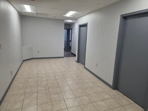 925 S Niagara St, Denver, CO à louer Photo intérieure– Image 2 sur 12