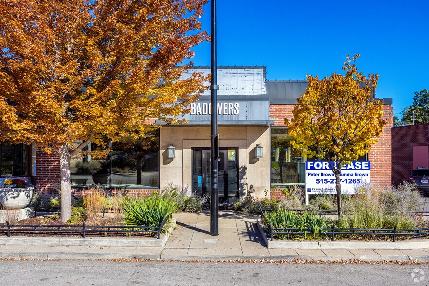 2817 Ingersoll Ave, Des Moines, IA à louer - Photo de l’immeuble – Image 3 sur 6