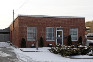 Plus de détails pour 37 Chauncey Ave, Toronto, ON - Industriel/Logistique à louer