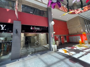 800 E 12th St, Los Angeles, CA à louer Photo intérieure– Image 2 sur 20