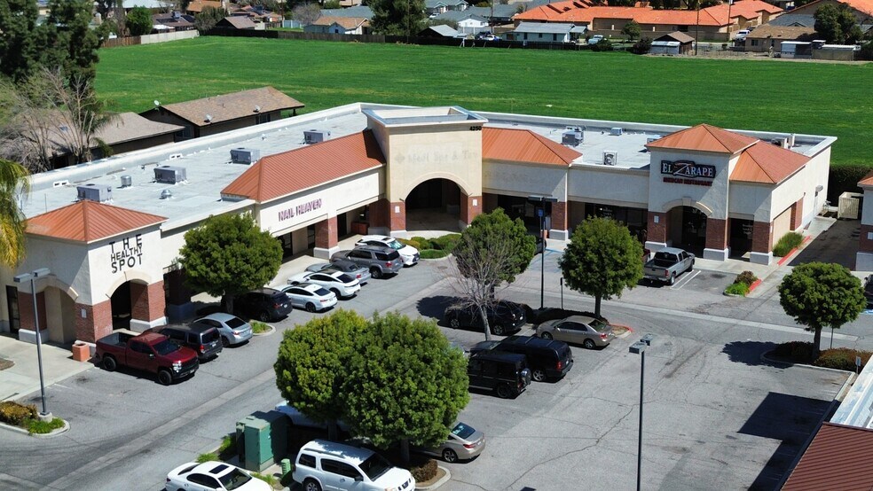 4110-4190 E Florida Ave, Hemet, CA à louer - Photo de l’immeuble – Image 2 sur 4