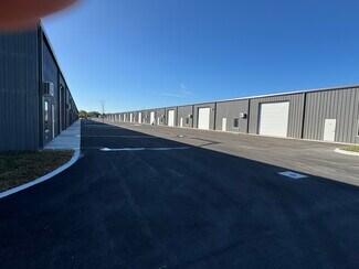 Plus de détails pour 4900 Dundee Rd, Winter Haven, FL - Local d'activités à louer