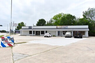 Plus de détails pour 2801 N Alexander Dr, Baytown, TX - Local commercial à louer