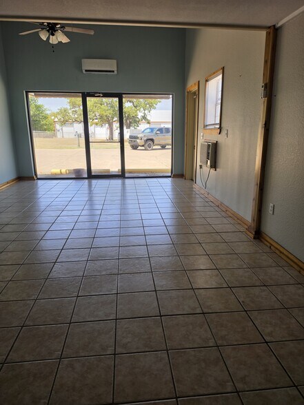 3605 Acton Hwy, Granbury, TX à louer - Photo de l’immeuble – Image 2 sur 2