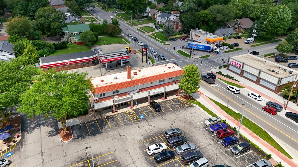 4040-4125 University Ave, Des Moines, IA à louer - Photo de l’immeuble – Image 2 sur 15