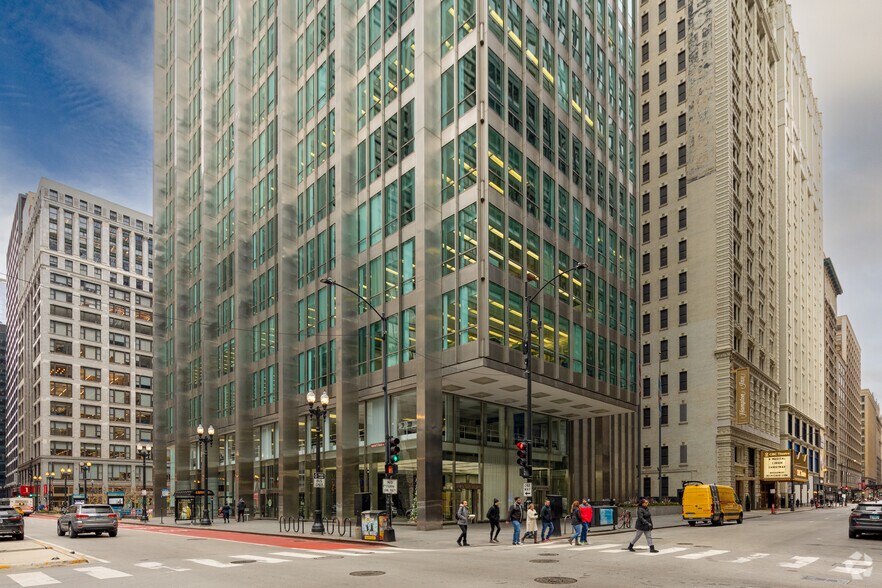 30 W Monroe St, Chicago, IL à louer - Photo de l’immeuble – Image 2 sur 7