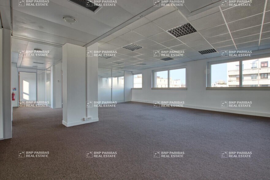 Bureau dans Boulogne-Billancourt à louer - Photo de l’immeuble – Image 3 sur 15
