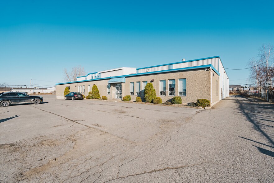 2080 Rue Monterey, Laval, QC à vendre - Photo de l’immeuble – Image 3 sur 3