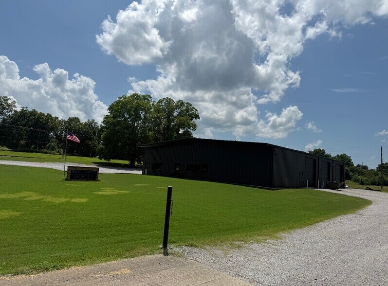 25 Mack St, Batesville, AR à louer - Photo de l’immeuble – Image 2 sur 4
