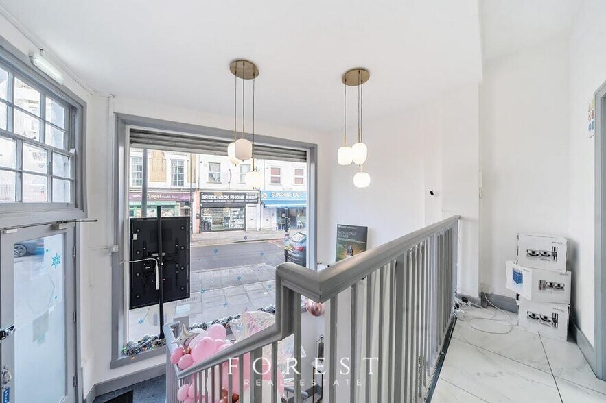 13 Brecknock Rd, Londres à vendre - Photo de l’immeuble – Image 2 sur 13