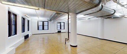 45 W 34th St, New York, NY à louer Numérisation 3D Matterport– Image 1 sur 7