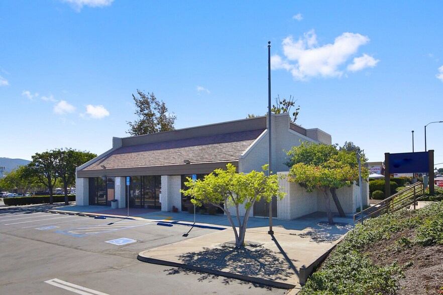 621-701 S Rancho Santa Fe Rd, San Marcos, CA à louer - Photo de l’immeuble – Image 1 sur 10