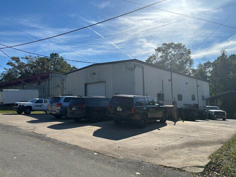 1211 Commercial Park Dr, Tallahassee, FL à vendre - Photo de l’immeuble – Image 1 sur 16