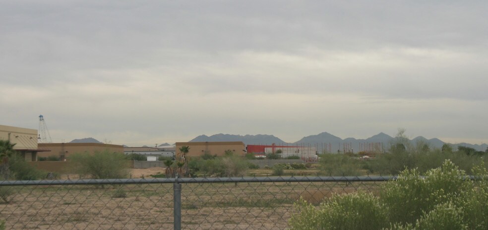 20819 N Cave Creek Rd, Phoenix, AZ à louer - Photo de l’immeuble – Image 2 sur 15