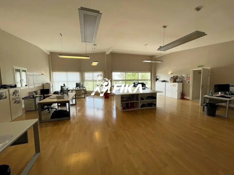 Bureau dans Tournefeuille à louer - Photo de l’immeuble – Image 3 sur 13