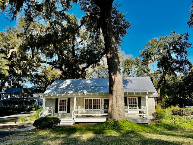 4924 E First Coast Hwy, Fernandina Beach, FL à louer - Photo de l’immeuble – Image 1 sur 7