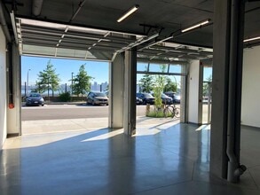 370 Esplanade E, North Vancouver, BC à louer Photo intérieure– Image 1 sur 1