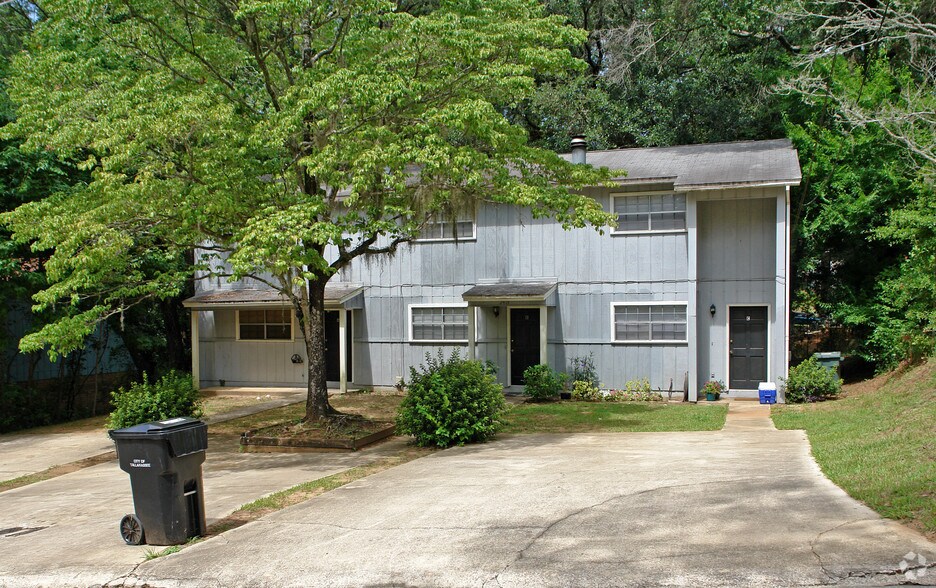 2414 Ramblewood Ct, Tallahassee, FL à vendre - Photo de l’immeuble – Image 2 sur 2