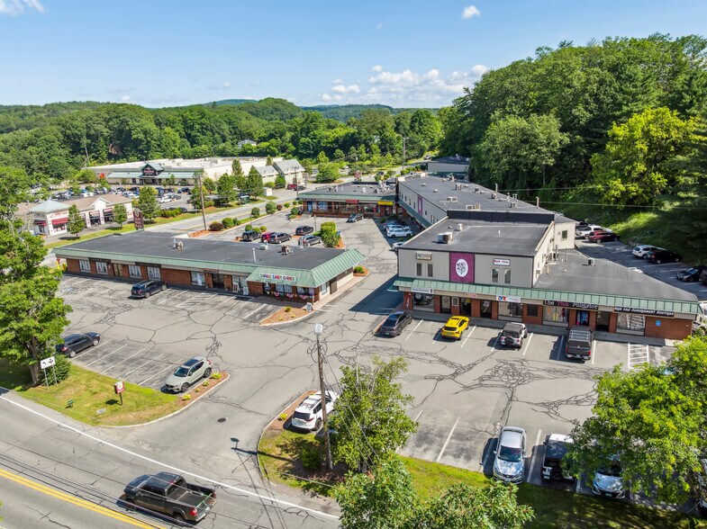 1 Glen Rd, West Lebanon, NH à louer - Aérien – Image 1 sur 10