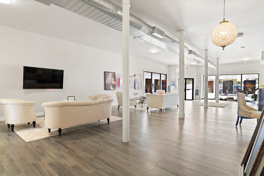 656-660 Bloomfield Ave, Verona, NJ à louer - Photo intérieure – Image 2 sur 17