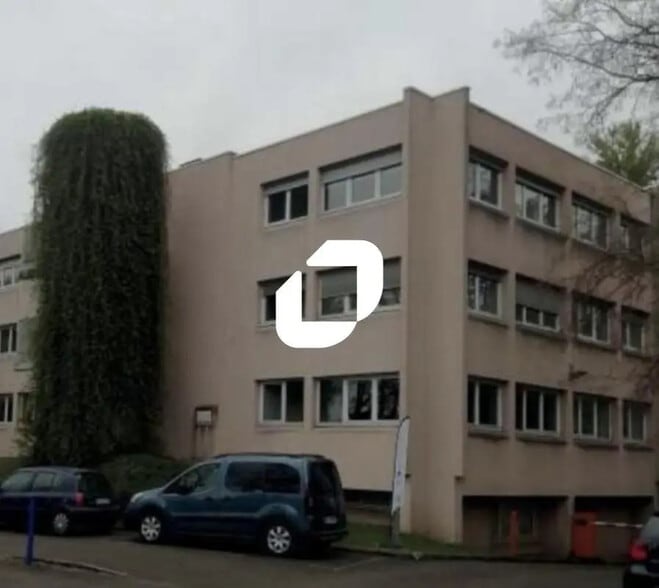 7 Rue Du Tour De L'Eau, SAINT-MARTIN-D'HERES à louer - Photo de l’immeuble – Image 1 sur 8