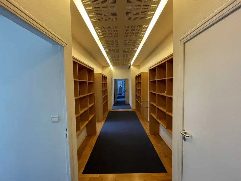 Bureau dans Nantes à louer - Photo de l’immeuble – Image 3 sur 5