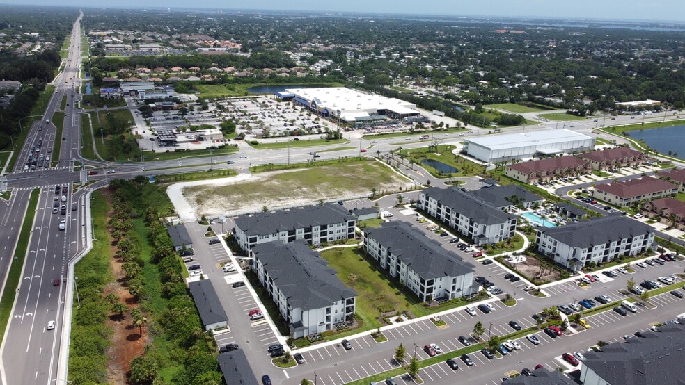 Fiske Boulevard & Barnes blvd, Rockledge, FL à vendre - Aérien – Image 2 sur 4