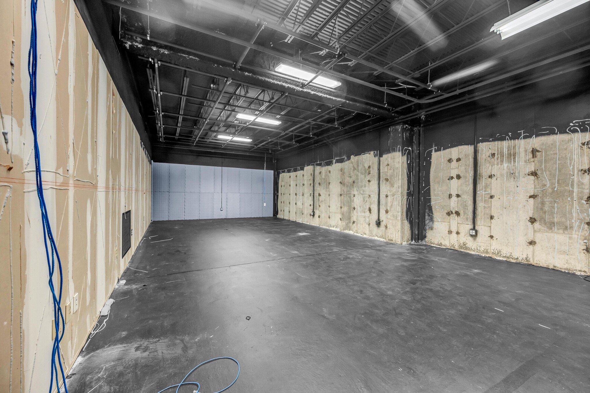 11 Mile Hill Rd, Newtown, CT à louer Photo intérieure– Image 1 sur 2