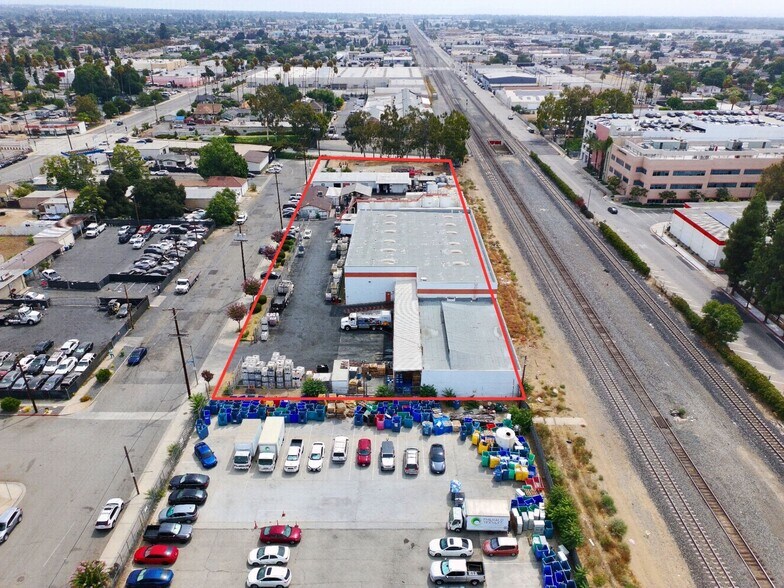404-480 E Commercial St, Pomona, CA à vendre - Photo de l’immeuble – Image 3 sur 7