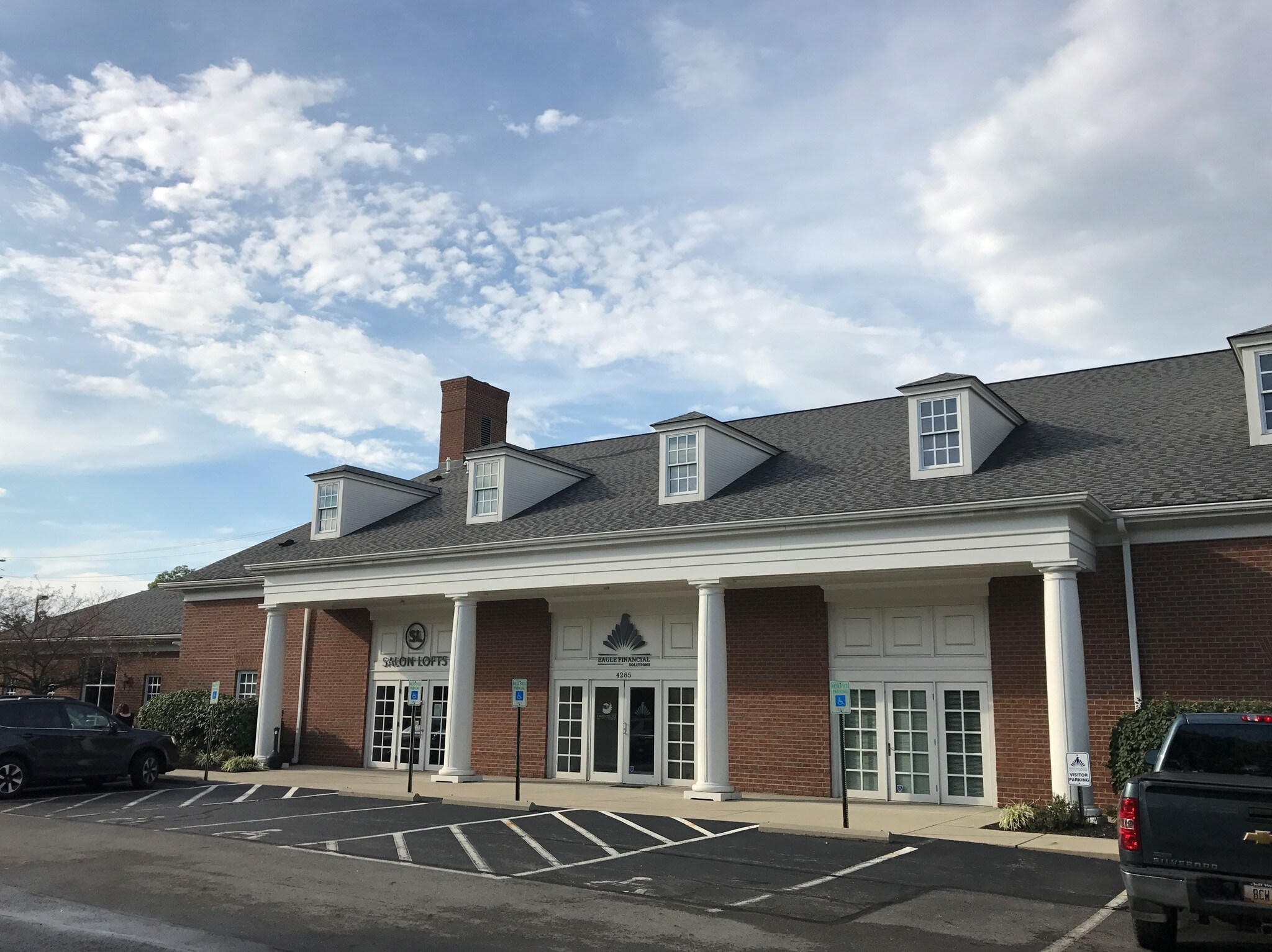 4285 Morse Rd, Gahanna, OH à louer Photo de l’immeuble– Image 1 sur 13