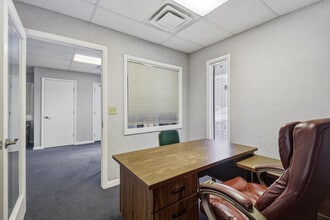 1840 Dunn Ave, Jacksonville, FL à louer Photo intérieure– Image 2 sur 25